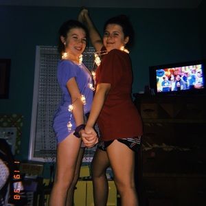 Meet your Posher, Leslie